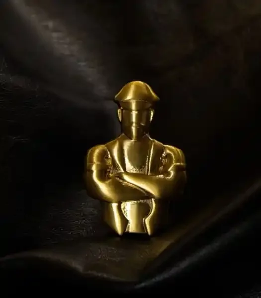 18K Master Pin
